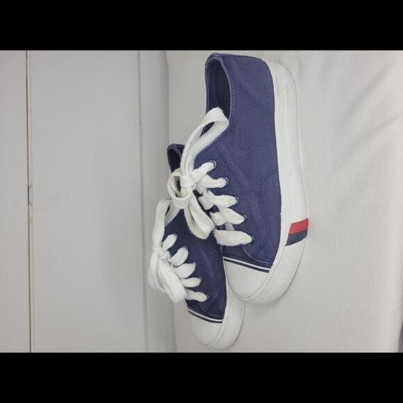Pro Keds kids size 3. Blue & white. CLASSIC!! - Picture 1 of 7